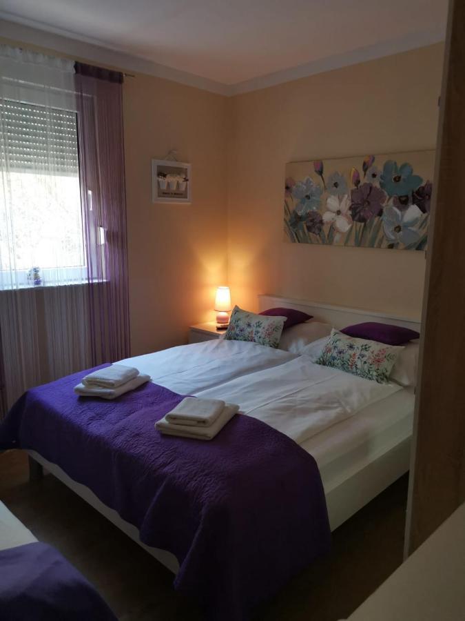 Apartman Lucica Zara Esterno foto