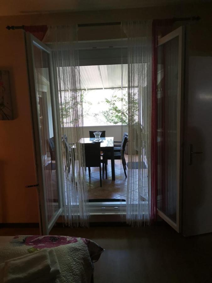 Apartman Lucica Zara Esterno foto