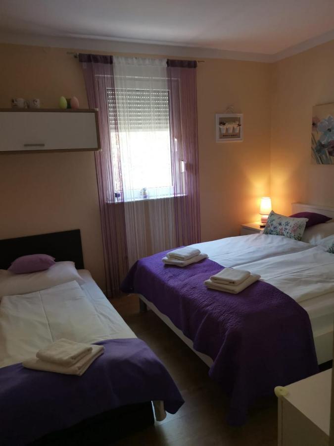 Apartman Lucica Zara Esterno foto